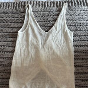 Lululemon soft tank size 4